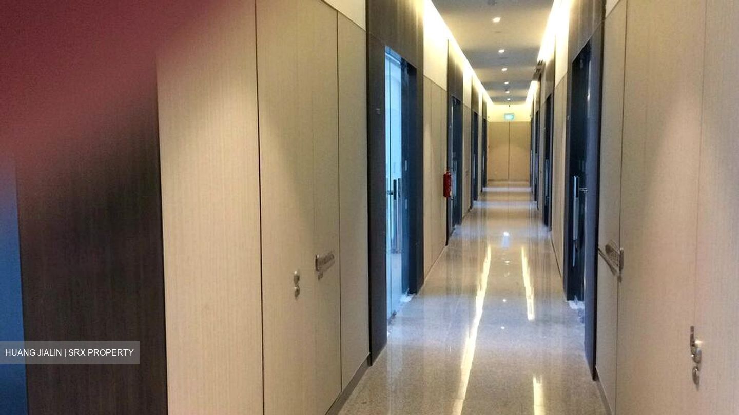 Sbf Center (D1), Office #496496841